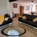 Des Tamaris Maison Chaleureuse Proche Circuit Casa vacanze Arnage