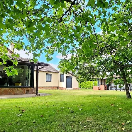 Des Tamaris Maison Chaleureuse Proche Circuit *