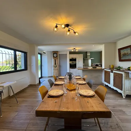 Prázdninový dům Des Tamaris Maison Chaleureuse Proche Circuit