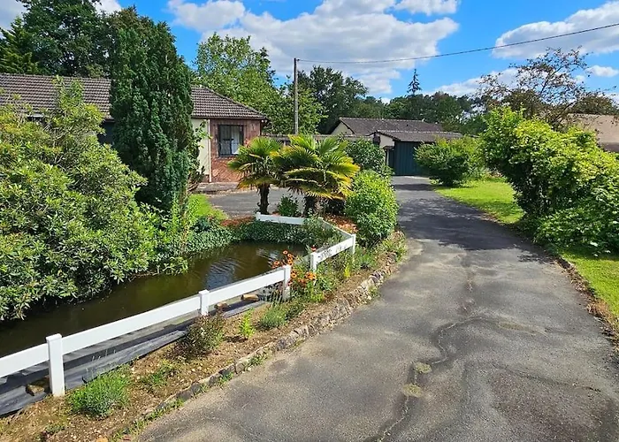 Des Tamaris Maison Chaleureuse Proche Circuit Ferienhaus *